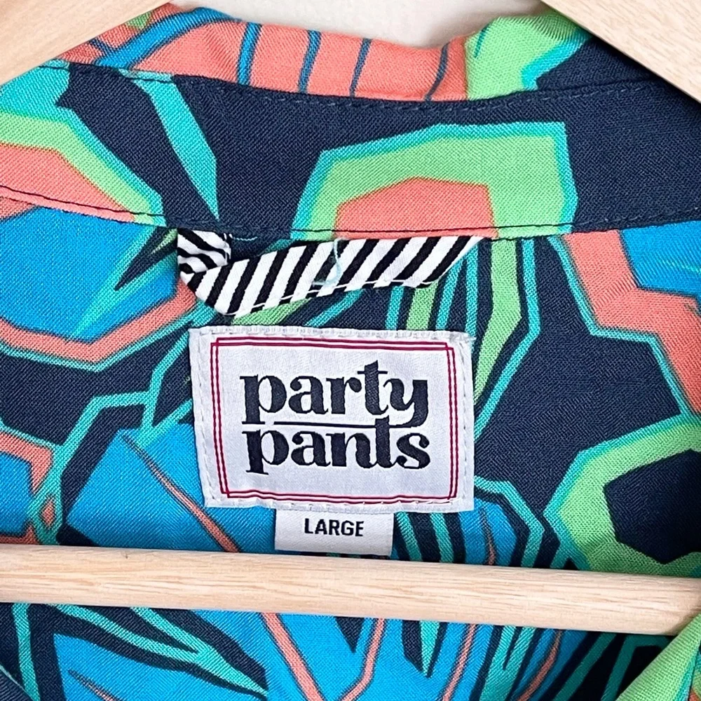 Party Pants Neon Palm Leaf Tropical Hawaiian Button Down Shirt Men’s size Large